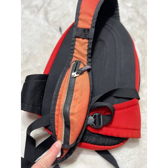 Patagonia Atom Sling 8L Bag Red & Black Nylon - Picture 6 of 10